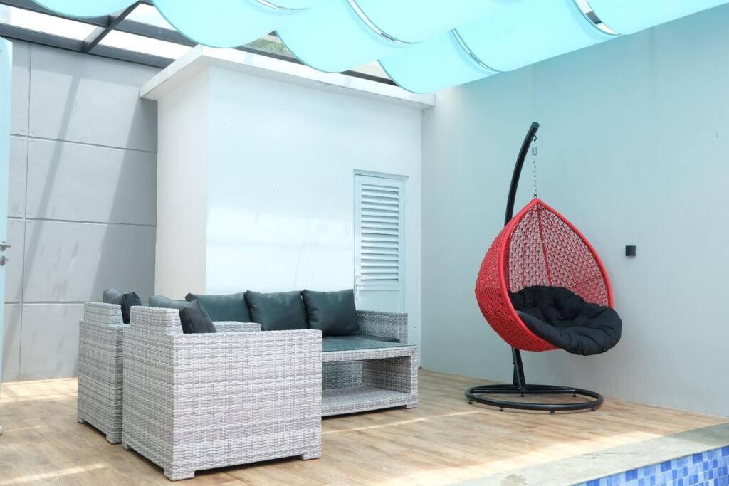 Villa 55 With Pool, Karaoke And Rooftop Bogor Bagian luar foto